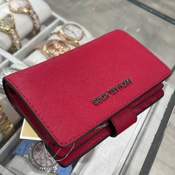 MICHAEL KORS Medium Saffiano Leather Bifold ZP CN Wallet
COLOR DK RASPBERRY
NWT - Picture 7 of 16